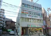プラットホーム外観